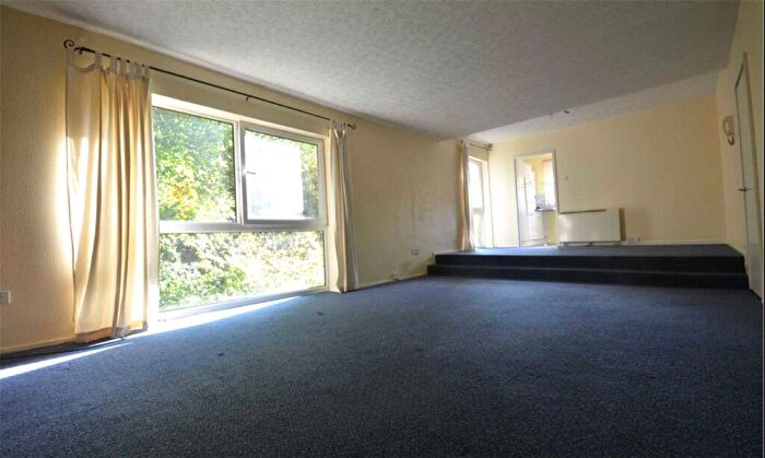 2 Bedroom Apartment To Rent In Kingston Court, Kingston Road, Didsbury, Greater Manchester, M20