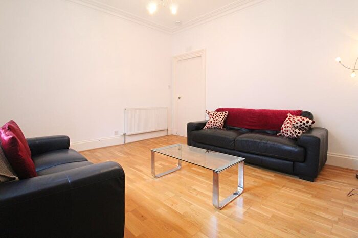 1 Bedroom Flat To Rent In Fraser Street, First Floor Left, AB25