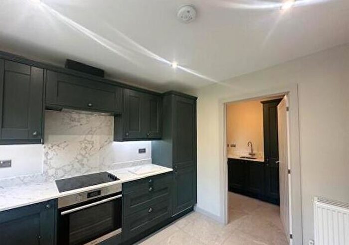 4 Bedroom House To Rent In Nicholson Court, Kidderminster, DY10