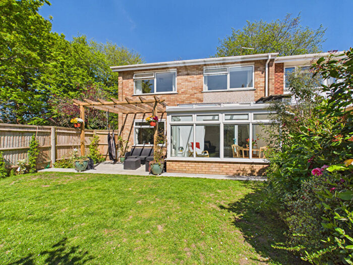 3 Bedroom End Of Terrace House For Sale In Beechfield Way, Hazlemere, High Wycombe, Buckinghamshire, HP15