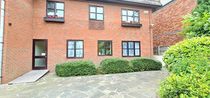 1 Bedroom Retirement Property For Sale In Eastwood, Essex, SS9