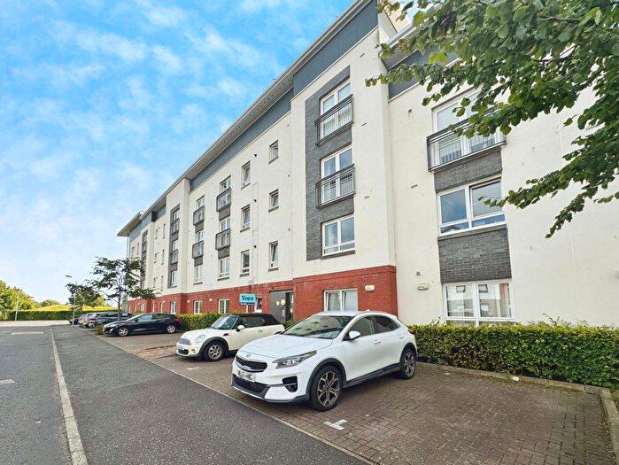 2 Bedroom Flat For Sale In Whimbrel Wynd, Renfrew, PA4