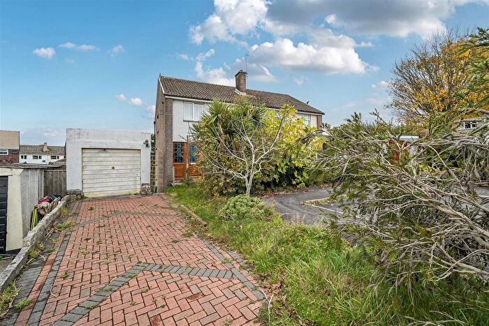 3 Bedroom Semi Detached House For Sale In Ash Close, Par, PL24