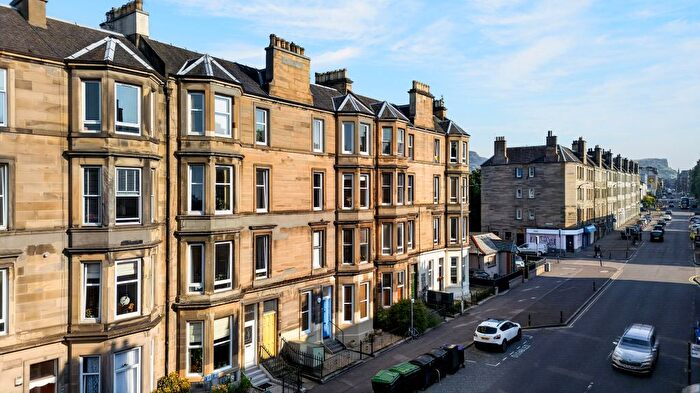 2 Bedroom Flat For Sale In / Easter Road, Leith, Edinburgh, EH6