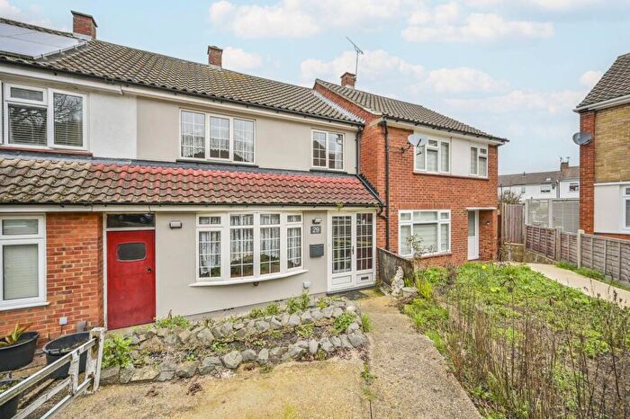 3 Bedroom Terraced House For Sale In Mark Avenue, Chingford, London, E4