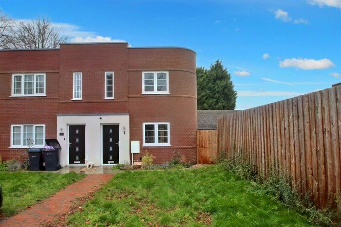 2 Bedroom House To Rent In Petersfield Road, Birmingham, B28