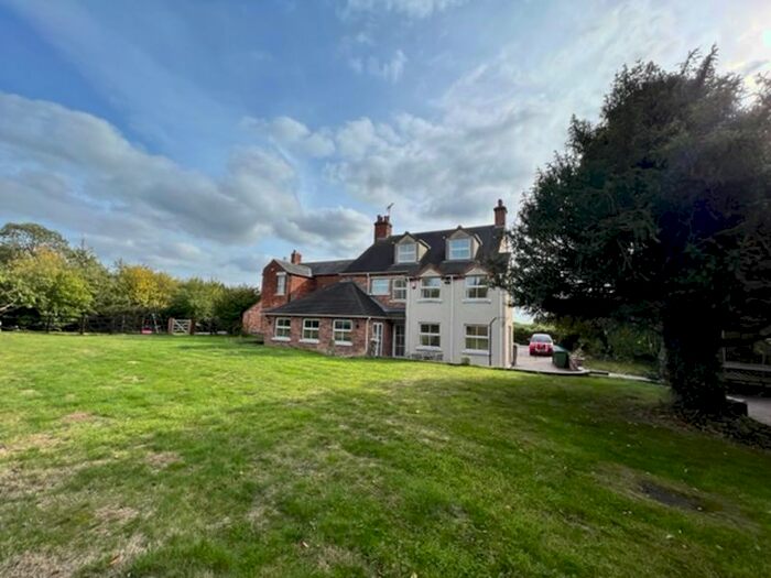 4 Bedroom Semi-Detached House To Rent In The Wharf, Stretton Under Fosse, Rugby, CV23