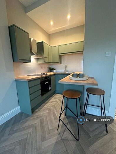 1 Bedroom Flat To Rent In Cartside Street, Glasgow, G42