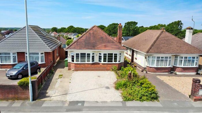 2 Bedroom Detached Bungalow To Rent In Oakdale Road, Oakdale, BH15
