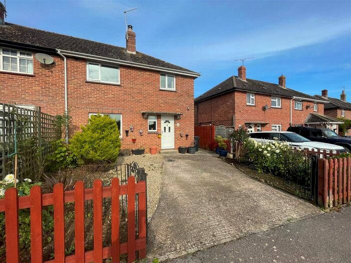 3 Bedroom Semi-Detached House For Sale In Stourton Caundle, Sturminster Newton, DT10