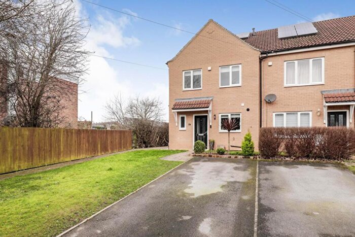 3 Bedroom End Of Terrace House For Sale In Woodfield Road, Harrogate, HG1