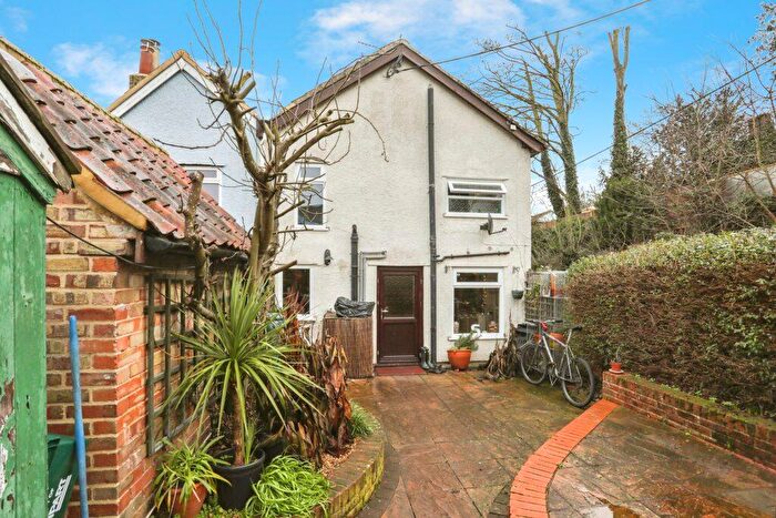 3 Bedroom End Of Terrace House For Sale In Chapel Cottages, Ipswich, IP9