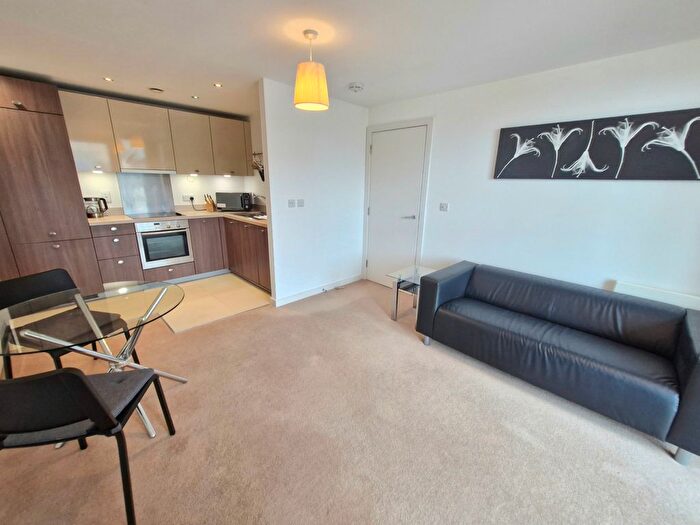 1 Bedroom Flat To Rent In Glasgow Harbour Terraces, Glasgow, G11