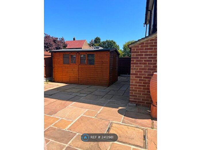 3 Bedroom Semi-Detached House To Rent In Elmbridge Drive, Ruislip, HA4