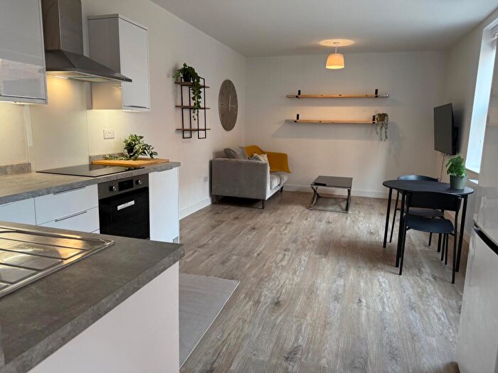 2 Bedroom House To Rent In New P Flat, Henry Road, West Bridgford, Nottingham, NG2
