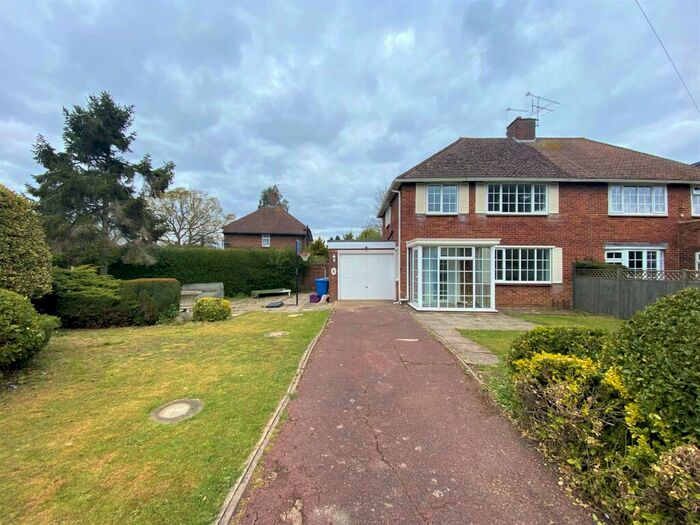 3 Bedroom Semi-Detached House To Rent In Dedworth Drive, SL4