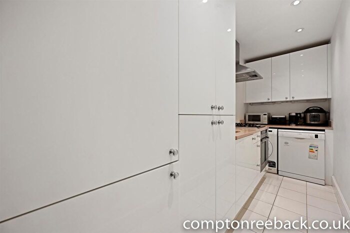 2 Bedroom Flat To Rent In Delaware Road, London, W9