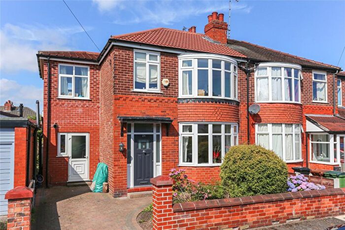 4 Bedroom Semi Detached House For Sale In Fairholme Road, Heaton Norris, Stockport, SK4