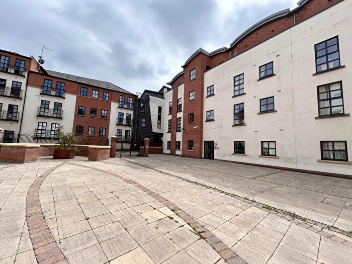 2 Bedroom Apartment For Sale In Curzon Place, Gateshead, Tyne And Wear, NE8