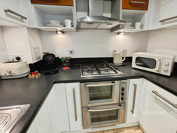 1 Bedroom Apartment To Rent In Boulevard House, BN1
