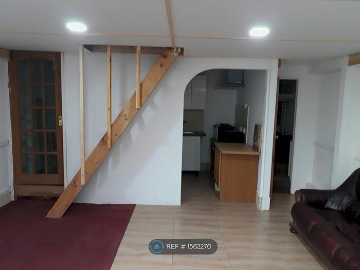 1 Bedroom Flat To Rent In Woodchurch Lane, Birkenhead, CH42