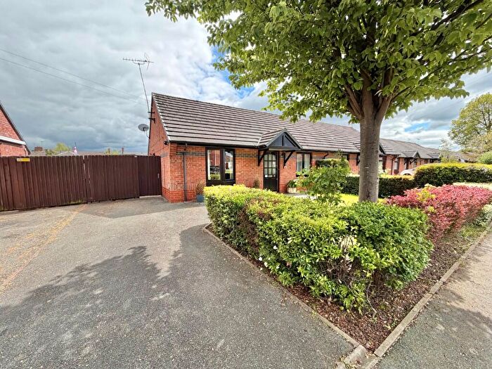 2 Bedroom Semi-Detached Bungalow For Sale In Malvern Avenue, Ellesmere Port, CH65