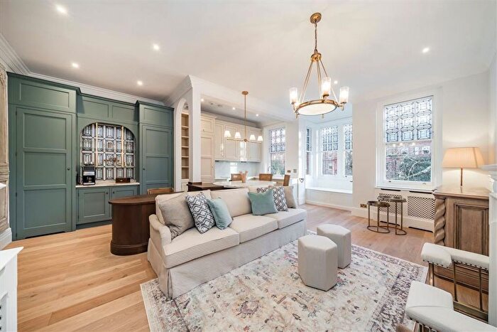 1 Bedroom Flat To Rent In Lower Sloane Street, Chelsea, SW1W