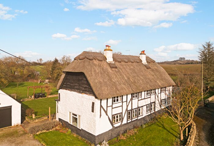 4 Bedroom Detached House For Sale In The Yard, Winchcombe Road, Sedgeberrow, Evesham, WR11