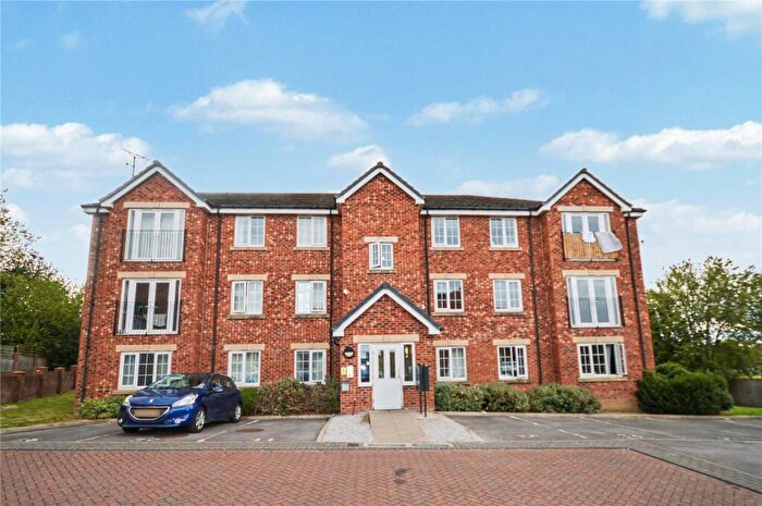 2 Bedroom Apartment For Sale In Murray View, Leeds, West Yorkshire, LS10