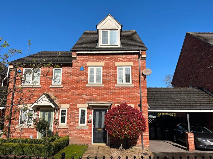 3 Bedroom Terraced House To Rent In Honeysuckle Close, Bessacarr, Doncaster, DN4