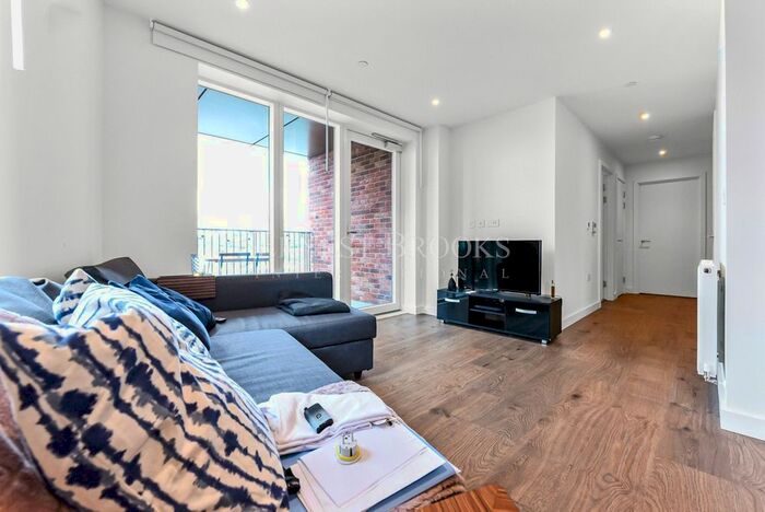 2 Bedroom Flat To Rent In Alington House, Clarendon, Wood Green, N8