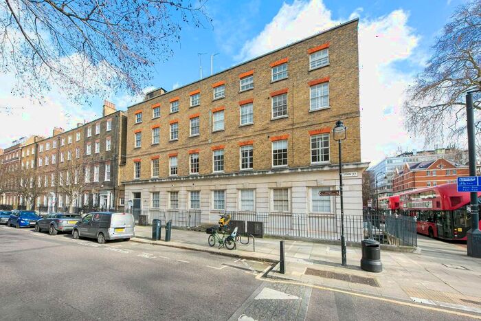 2 Bedroom Flat To Rent In John Street, London, WC1N