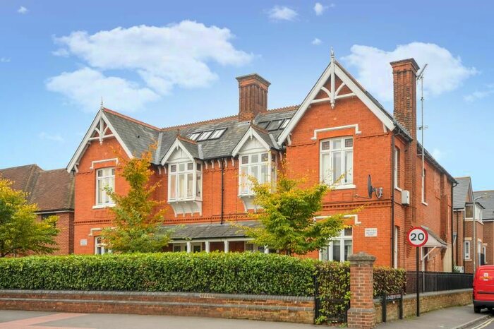 1 Bedroom Flat To Rent In Iffley Road, East Oxford, OX4