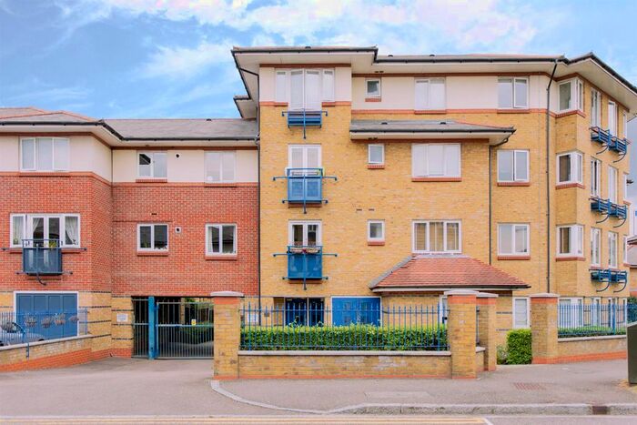 1 Bedroom Flat To Rent In Myddleton Avenue, London, N4