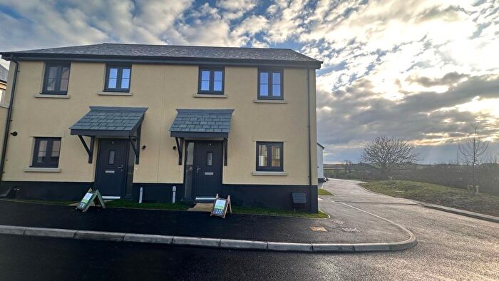 2 Bedroom End Of Terrace House For Sale In Little Cotton Farm, Dartmouth, TQ6