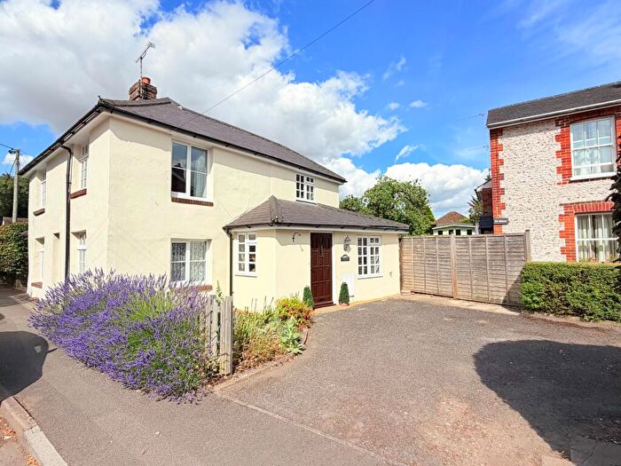 3 Bedroom Detached House For Sale In Oxford Road, Sutton Scotney, Winchester, SO21