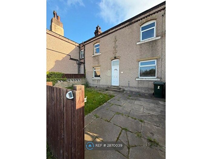 3 Bedroom Terraced House To Rent In Gas House Yard, Bradford, BD12