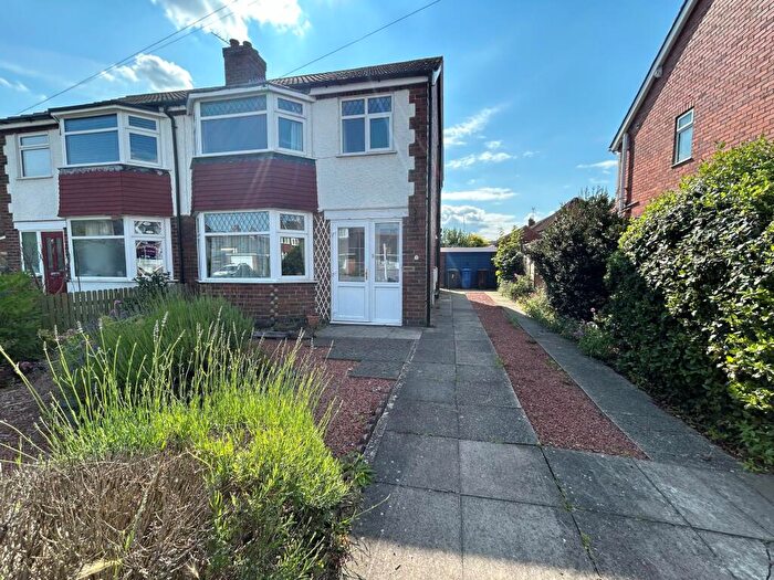 3 Bedroom Semi-Detached House To Rent In Devonshire Drive, Mickleover, Derby, DE3