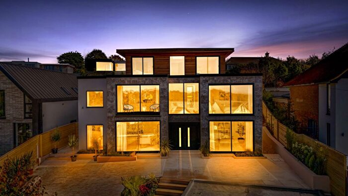 5 Bedroom Detached House For Sale In Hill Brow, Hove, BN3