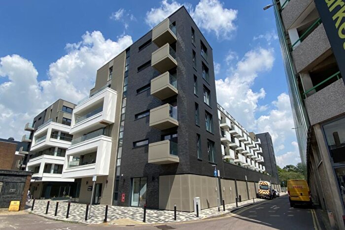 1 Bedroom Apartment For Sale In Mulberry House, Park Place, Stevenage, Hertfordshire, SG1