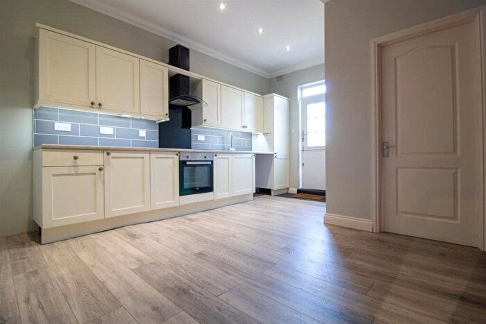 1 Bedroom Flat To Rent In Houghton Road, Thurnscoe, Rotherham, S63