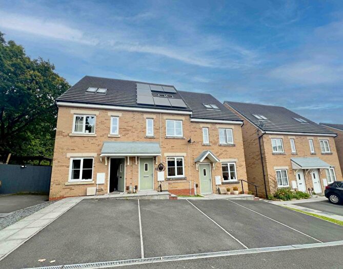 3 Bedroom Terraced House To Rent In Beauchamp Walk, Gorseinon, SA4