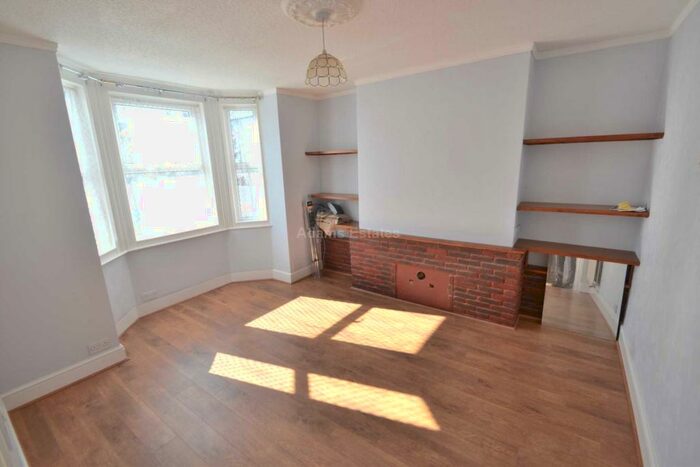 4 Bedroom Terraced House To Rent In Battle Street, Reading, RG1