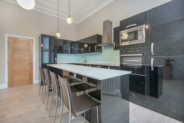 2 Bedroom Flat To Rent In Edith Grove London, SW10