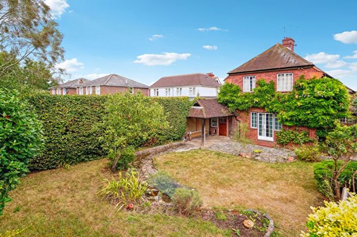 4 Bedroom Detached House For Sale In Glade Road, Marlow, SL7