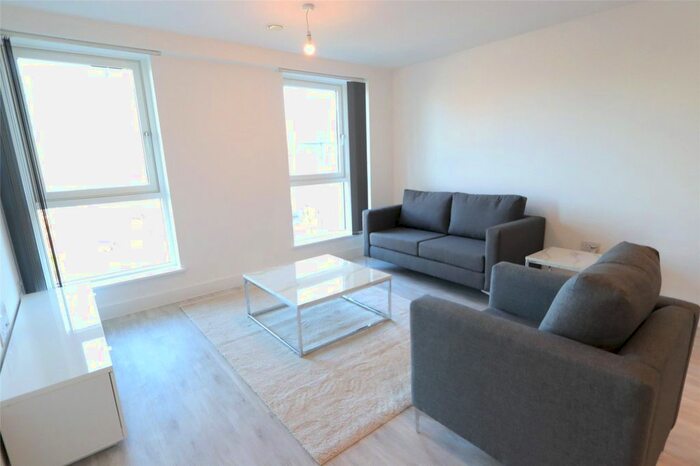 1 Bedroom Flat To Rent In Chapel Street, Salford, M3