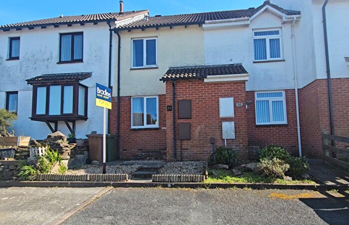 2 Bedroom Terraced House For Sale In Holebay Close, Plymouth, Devon, PL9