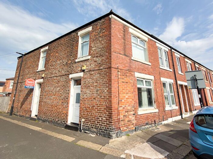 2 Bedroom Flat For Sale In Charlotte Street, Wallsend, Tyne And Wear, NE28