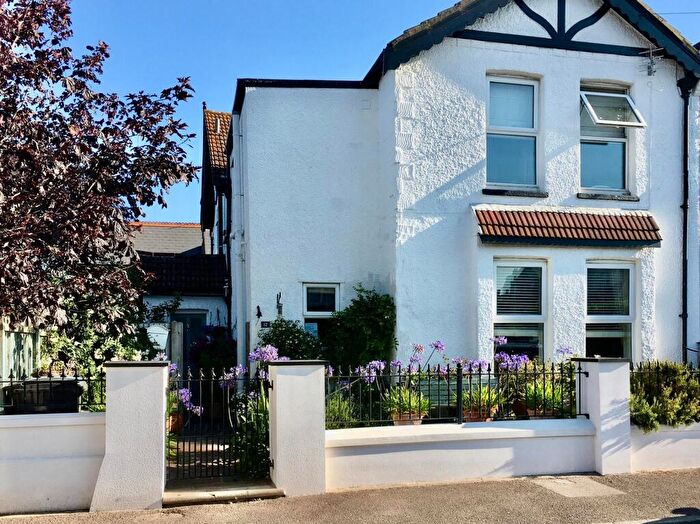 3 Bedroom Semi Detached House For Sale In Harold Road, Deal, CT14