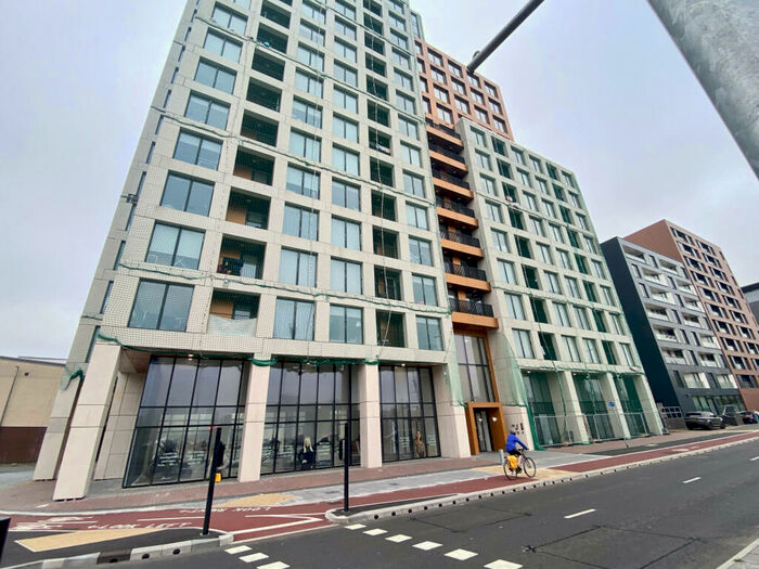 2 Bedroom Apartment To Rent In Gateway, Trafford Road, Salford, M5